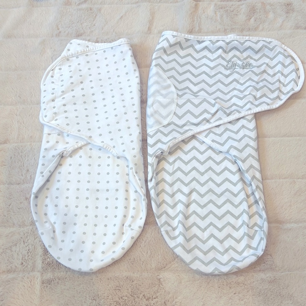 2 swaddles 0-3M. Gender neutral warm grey